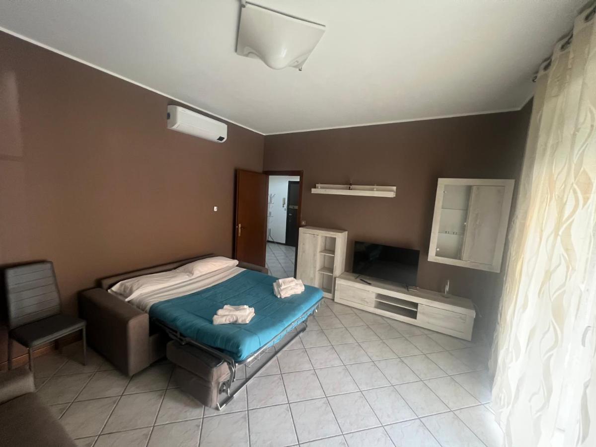 Orio Relax 24H Airport 1 - 3 Minute From Arrival By Bus Apartamento Bérgamo Exterior foto